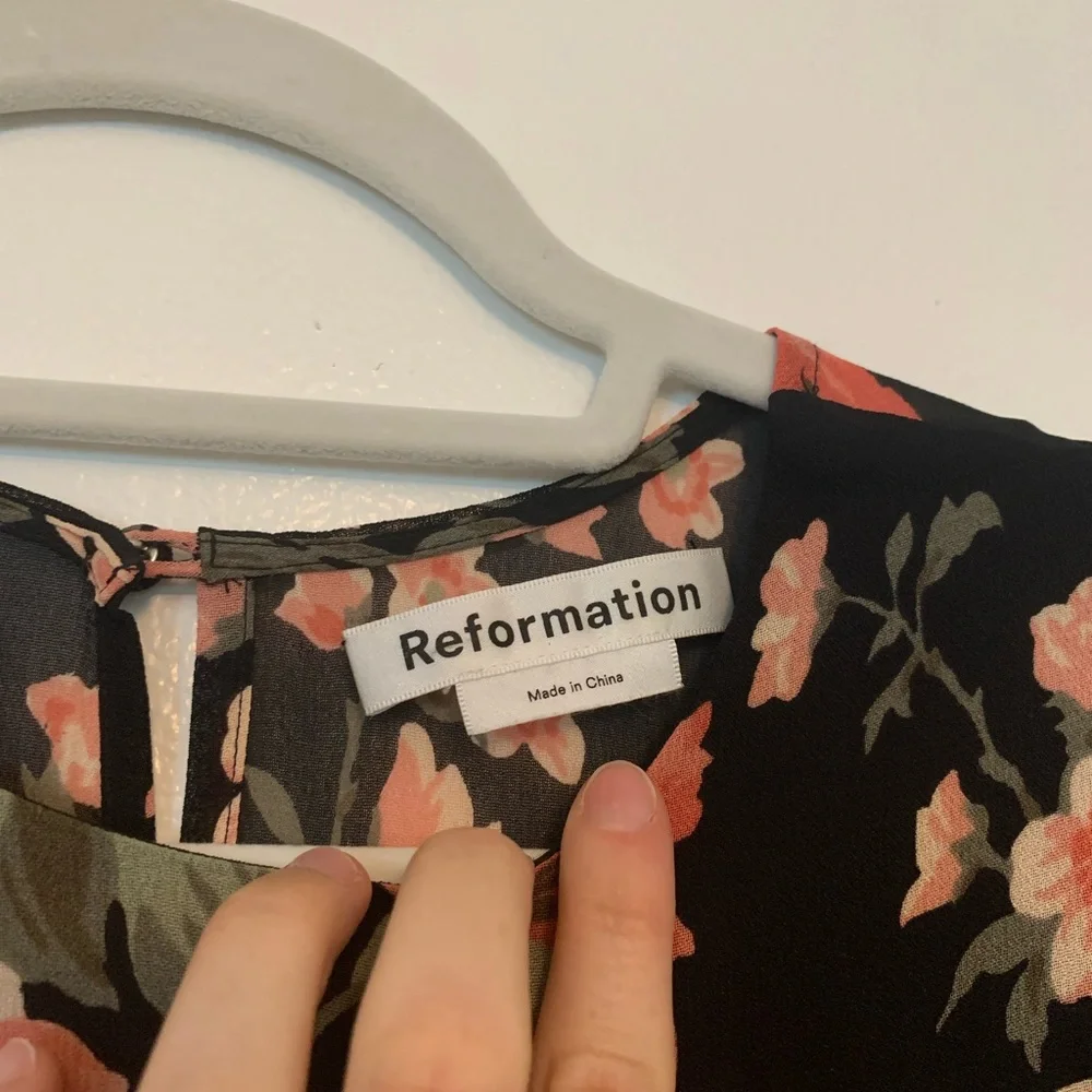 Reformation Luanne Midi in Louise Black Floral - Sz 2 - Picture 4 of 7